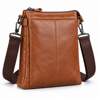 Besace homme en cuir de vachette cognac, vue de dos